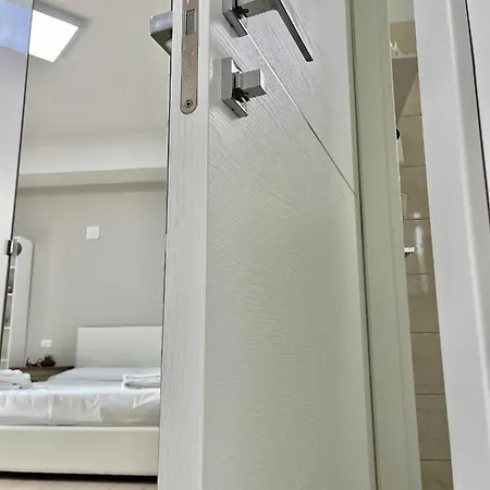Monolocali Santa Maria Apparente Bed & Breakfast