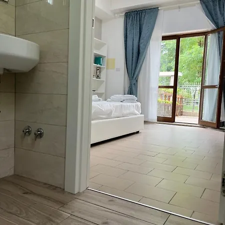 Monolocali Santa Maria Apparente Bed & Breakfast *